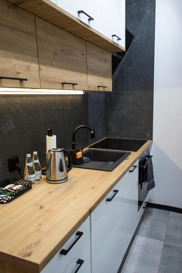 Apartament Black Loft Ниса Екстериор снимка