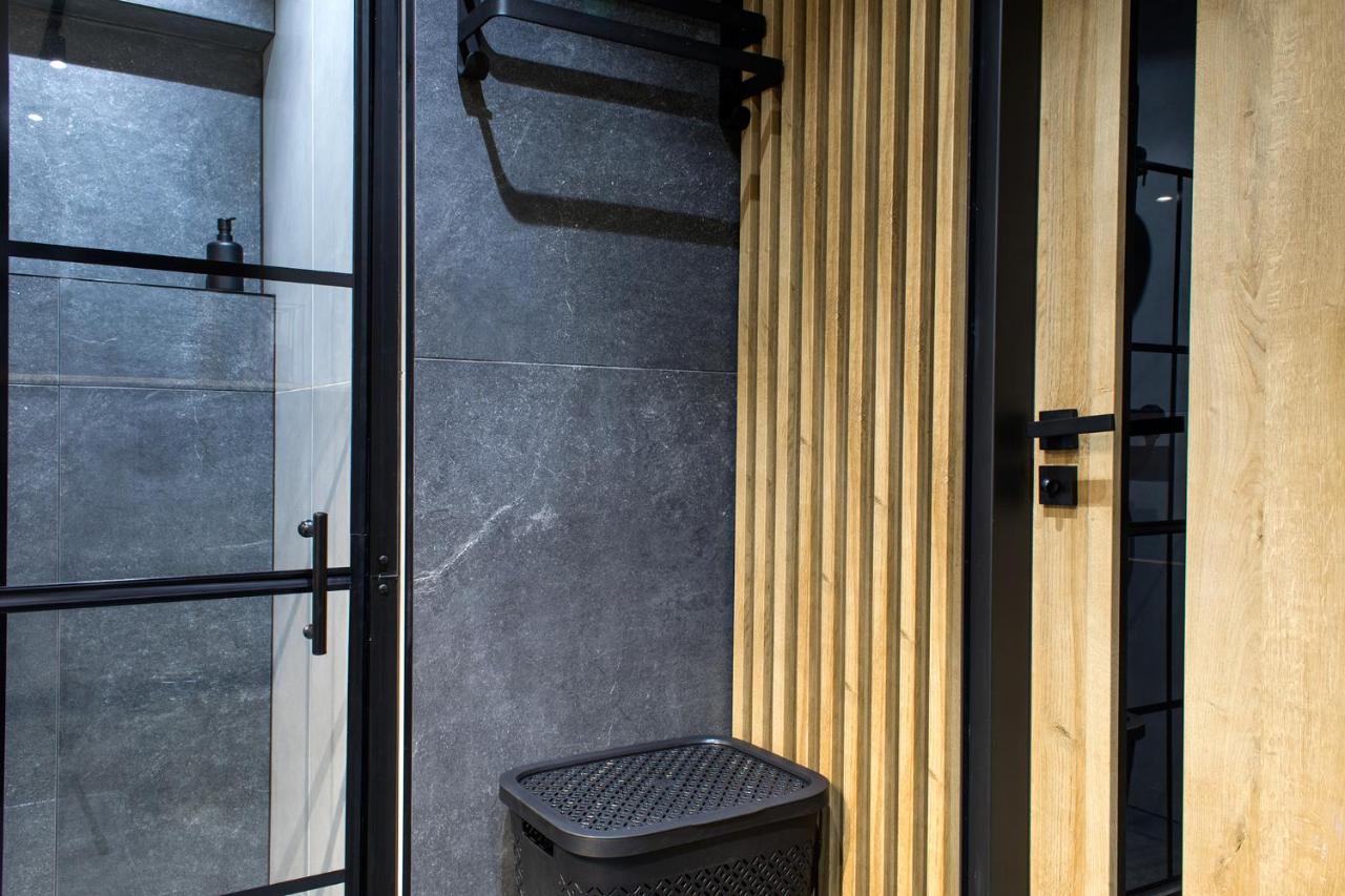Apartament Black Loft Ниса Екстериор снимка